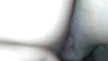 ভারতীয় বাংলা দেশের চুদা চুদি অফিসার চতুর শ্যামাঙ্গিনী খোকামনি থেকে ব্লজব উপভোগ করে